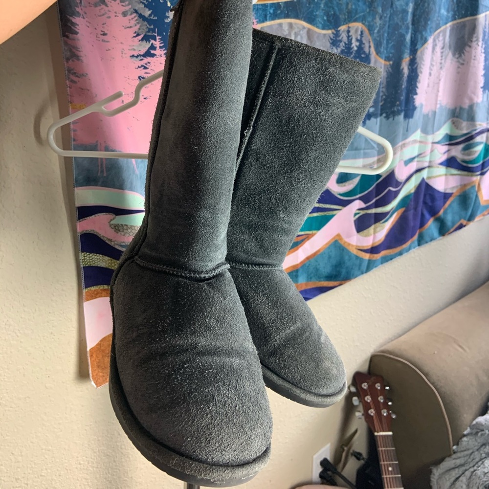 BEARPAW tall boots - Picture 1 of 5